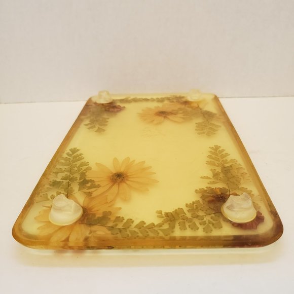 Vintage MCM Lucite Sunflower Rectangle Trivet with Feet - Picture 6 of 6